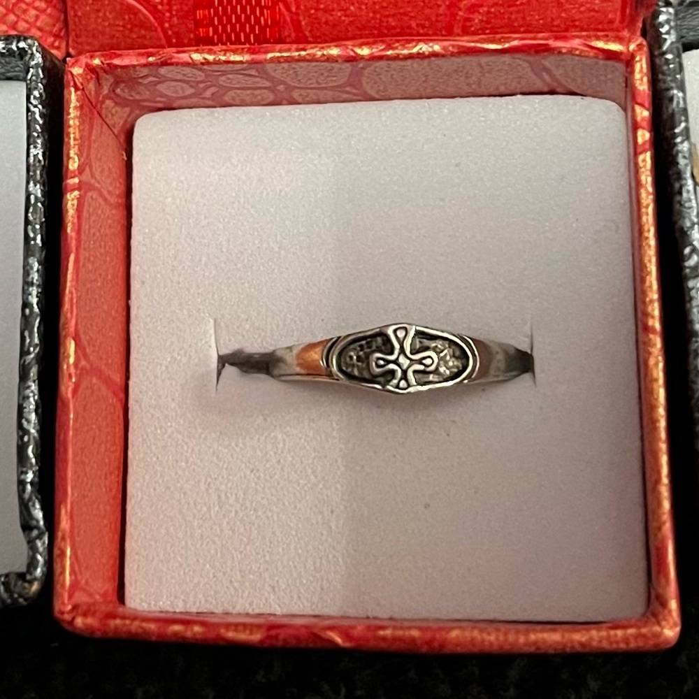 Preco Sterling Silver Cross Ring